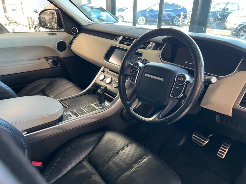 Used Land Rover Range Rover Sport 2017 for sale - 76923199: Photo 3