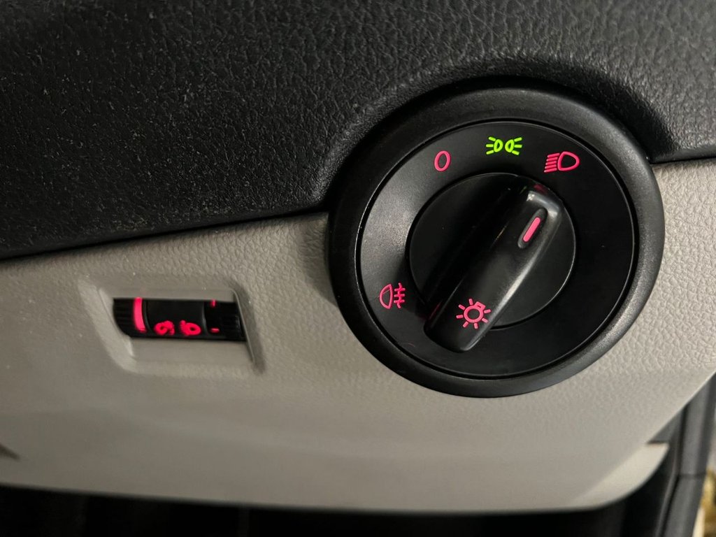 Used Volkswagen Transporter Shuttle 2017 for sale - 76595929: Photo 27