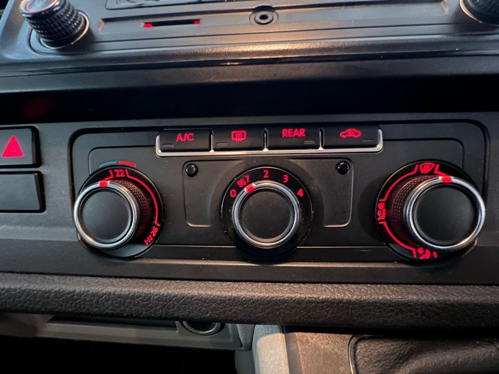 Used Volkswagen Transporter Shuttle 2017 for sale - 76595929: Photo 33