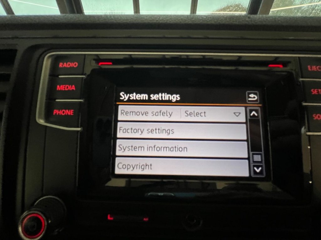 Used Volkswagen Transporter Shuttle 2017 for sale - 76595929: Photo 43