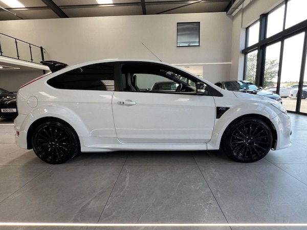 Used Ford Focus 2010 for sale - 75680869: Photo 2