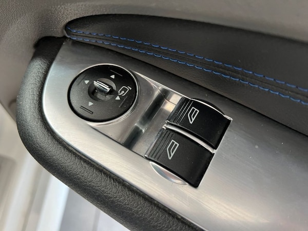 Used Ford Focus 2010 for sale - 75680869: Photo 34
