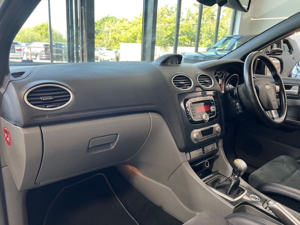 Used Ford Focus 2010 for sale - 75680869: Photo 39