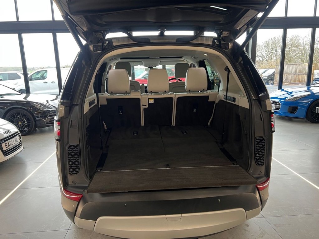 Used Land Rover Discovery 2017 for sale - 77384597: Photo 15