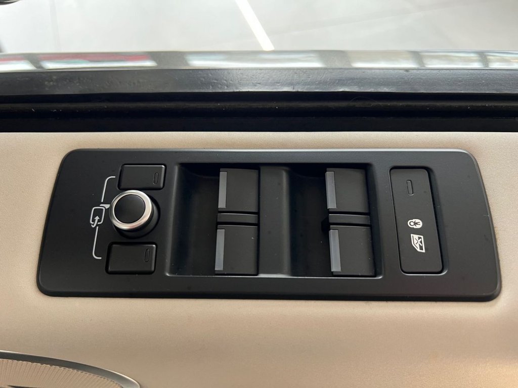 Used Land Rover Discovery 2017 for sale - 77384597: Photo 31