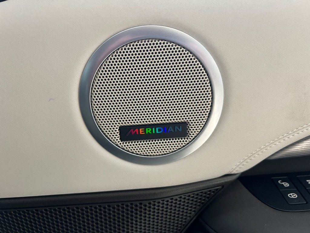 Used Land Rover Discovery 2017 for sale - 77384597: Photo 32