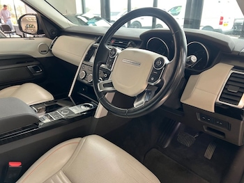 Used Land Rover Discovery 2017 for sale - 77384597: Photo