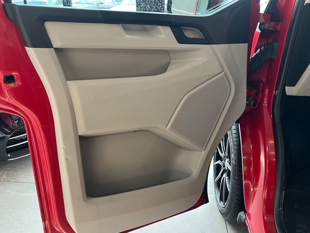 Used Volkswagen Transporter 2016 for sale - 76547222: Photo 25