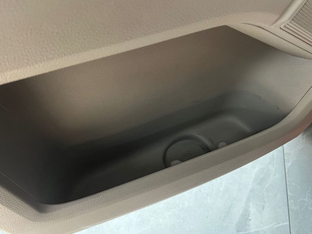 Used Volkswagen Transporter 2016 for sale - 76547222: Photo 27