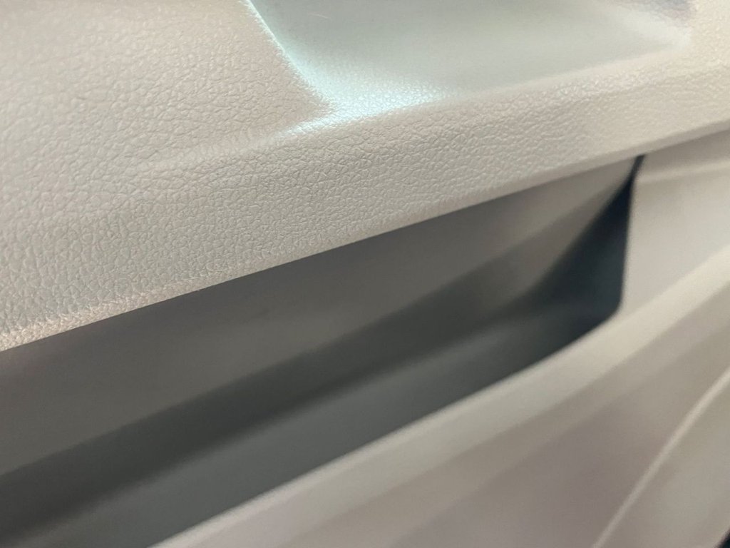 Used Volkswagen Transporter 2016 for sale - 76547222: Photo 28