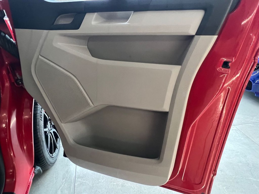 Used Volkswagen Transporter 2016 for sale - 76547222: Photo 39