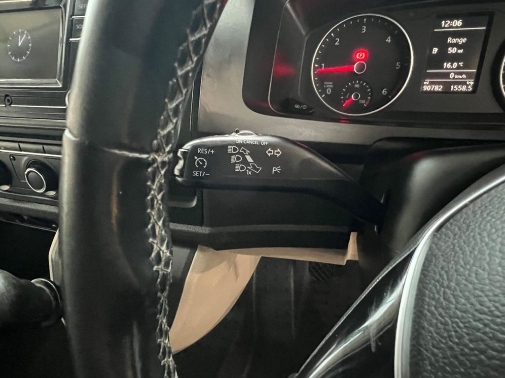 Used Volkswagen Transporter 2016 for sale - 76547222: Photo 46