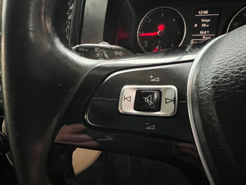 Used Volkswagen Transporter 2016 for sale - 76547222: Photo 48