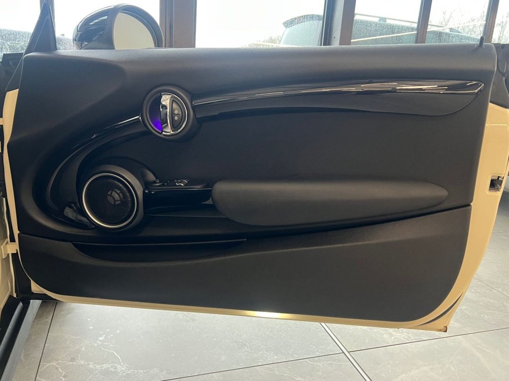 Used Dacia Duster 2022 for sale - 76768679: Photo 29