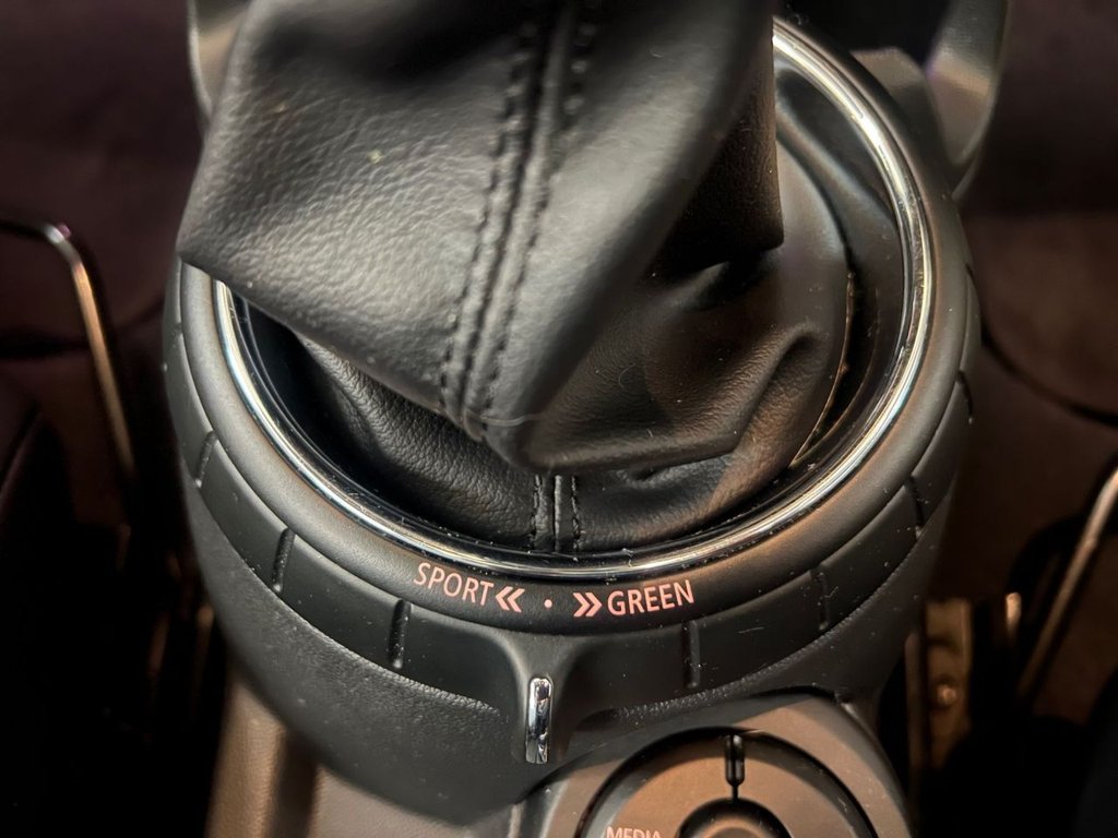 Used Dacia Duster 2022 for sale - 76768679: Photo 36