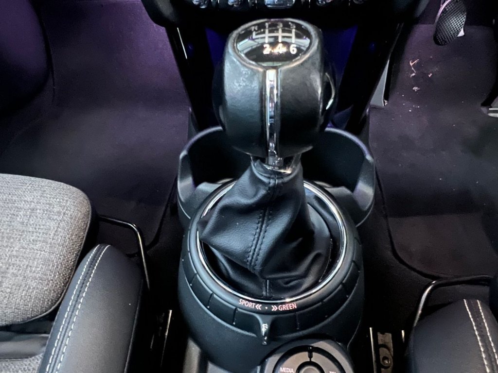 Used Dacia Duster 2022 for sale - 76768679: Photo 37