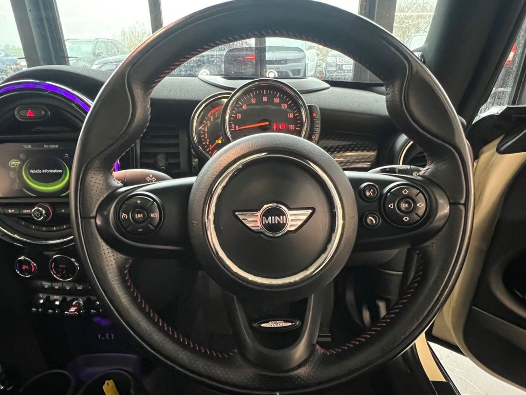 Used Dacia Duster 2022 for sale - 76768679: Photo 4