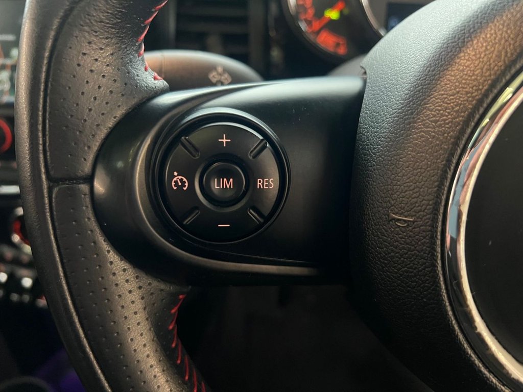 Used Dacia Duster 2022 for sale - 76768679: Photo 48