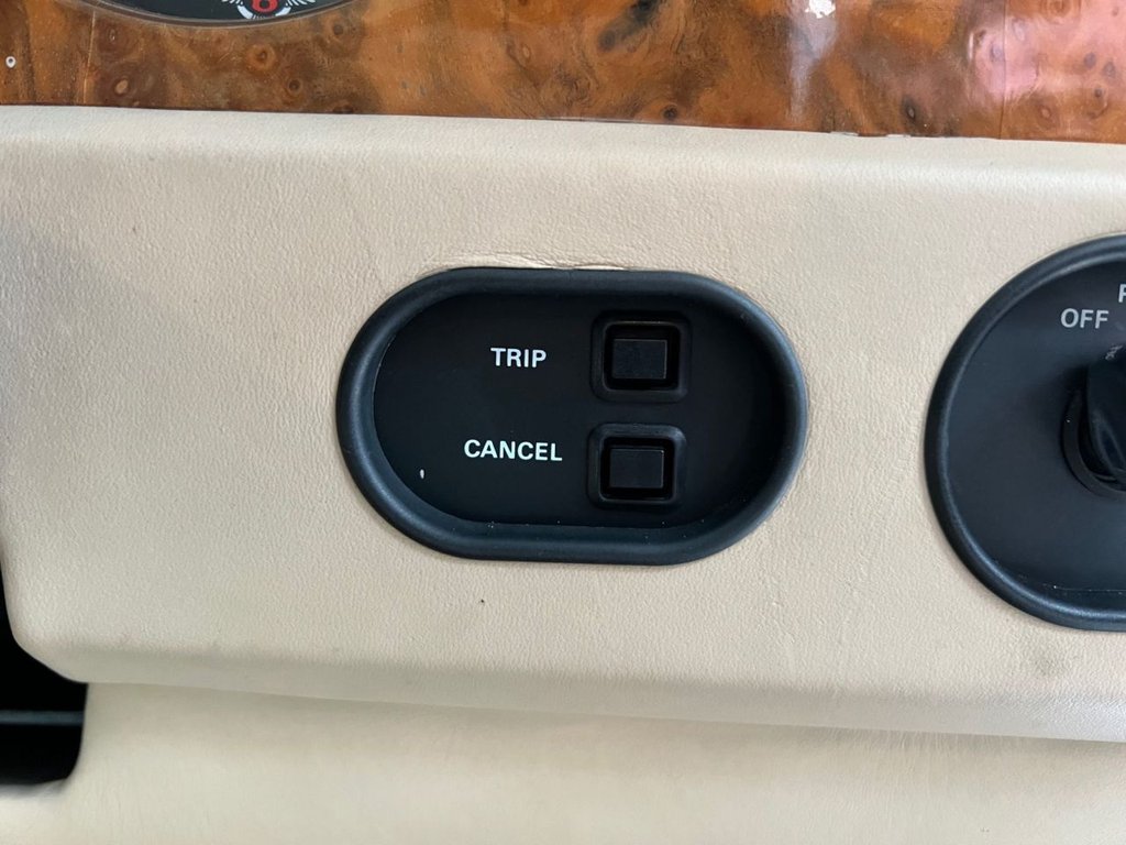 Used Bentley Brooklands 1996 for sale - 76386038: Photo 41