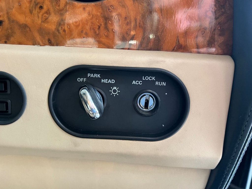 Used Bentley Brooklands 1996 for sale - 76386038: Photo 42