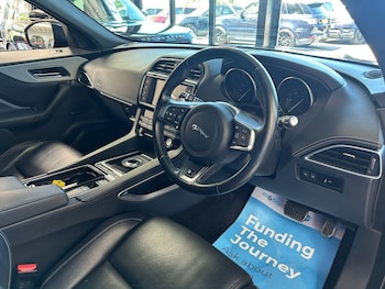 Used Jaguar F-Pace 2017 for sale - 79104029: Photo