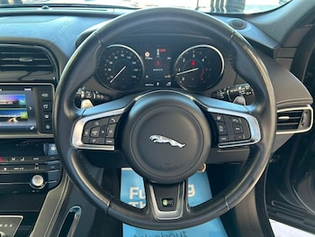 Used Jaguar F-Pace 2017 for sale - 79104029: Photo