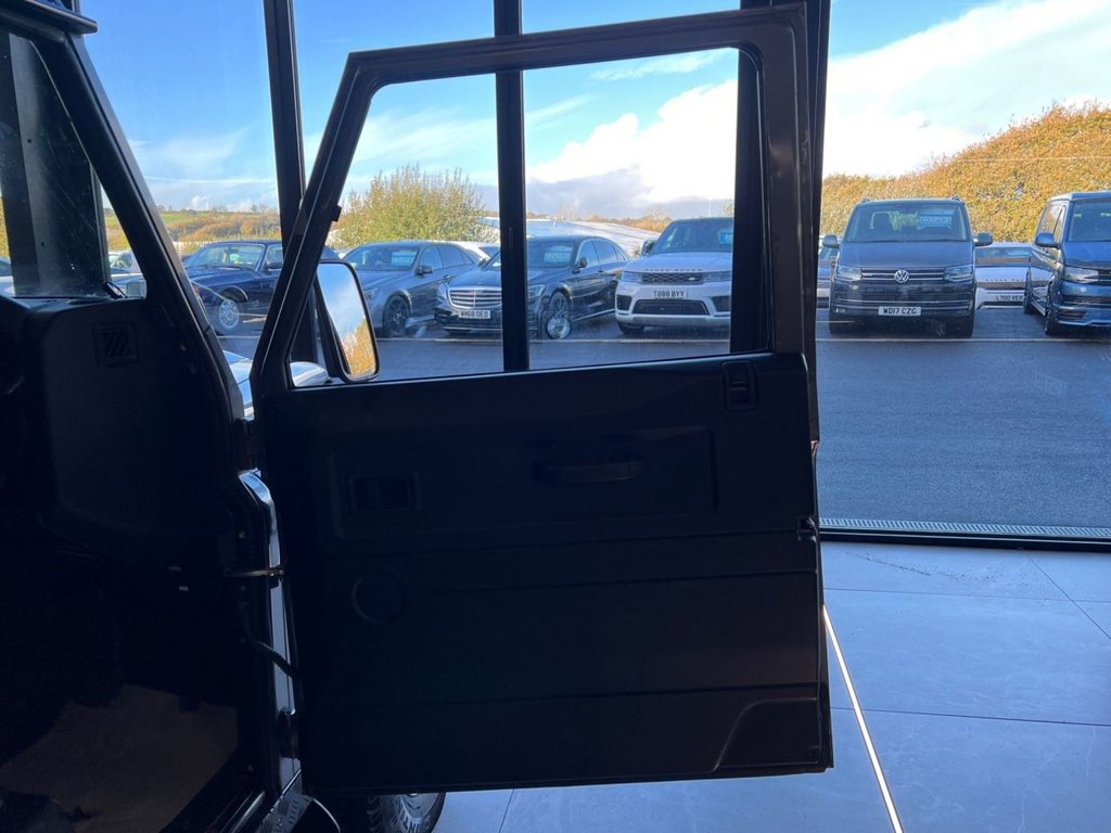 Used Land Rover Defender 2013 for sale - 76430013: Photo 27