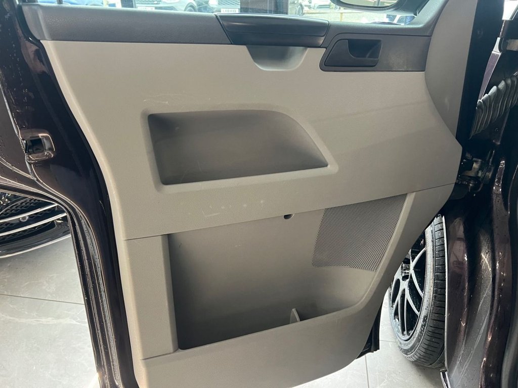 Used Volkswagen Transporter 2015 for sale - 76740135: Photo 50