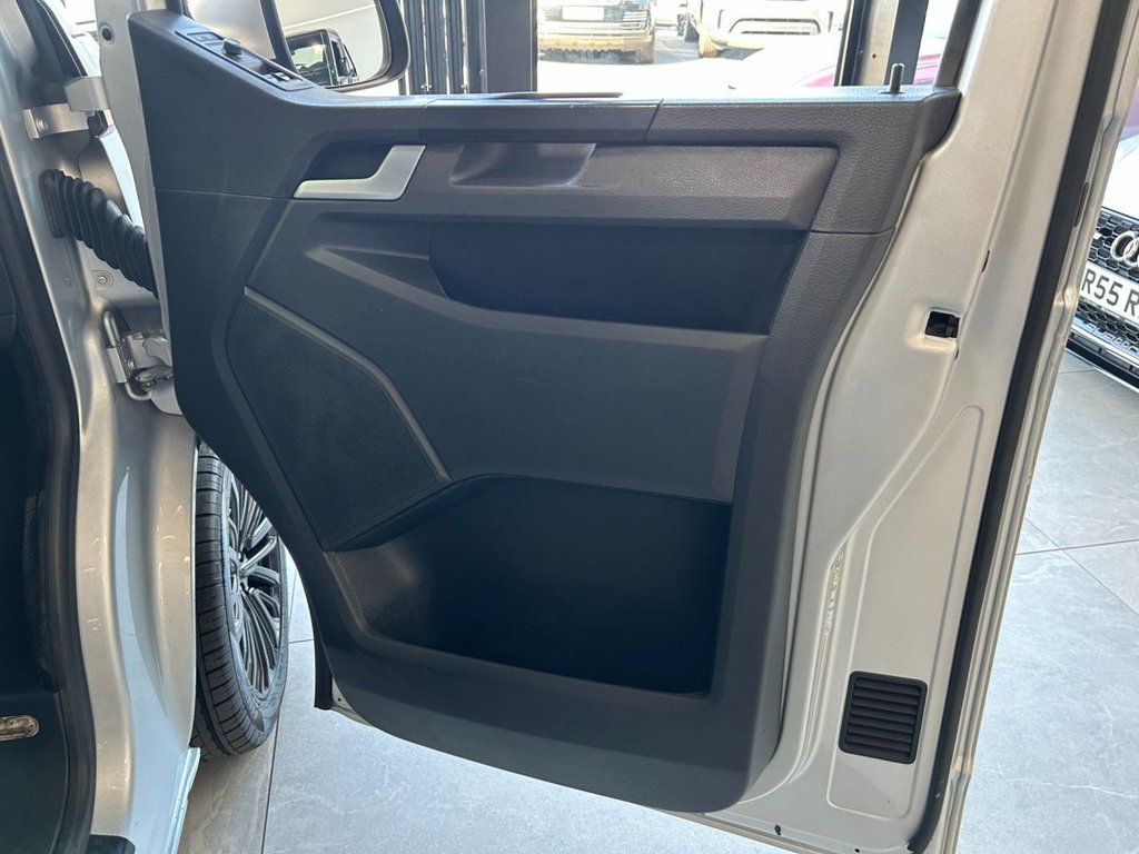 Used Volkswagen Transporter Shuttle 2019 for sale - 77966725: Photo 25