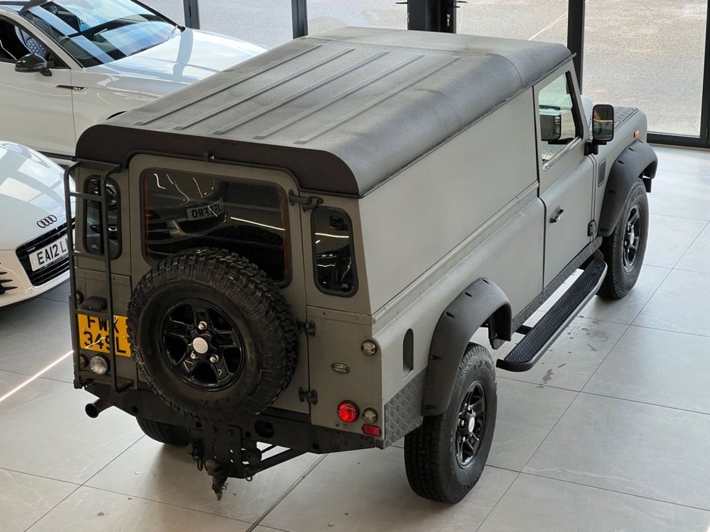 Used Land Rover Defender 2002 for sale - 76934614: Photo 11