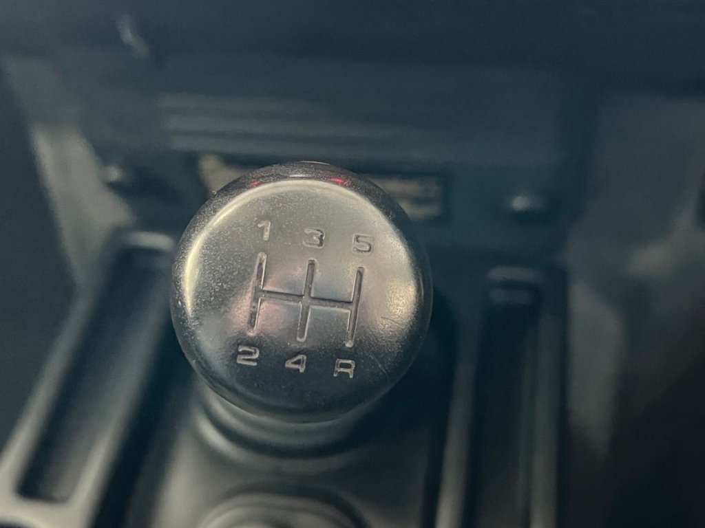 Used Land Rover Defender 2002 for sale - 76934614: Photo 41