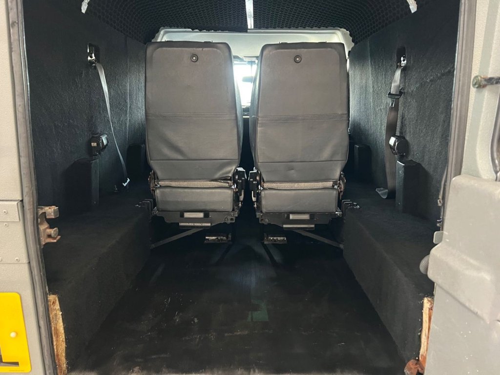 Used Land Rover Defender 2002 for sale - 76934614: Photo 44