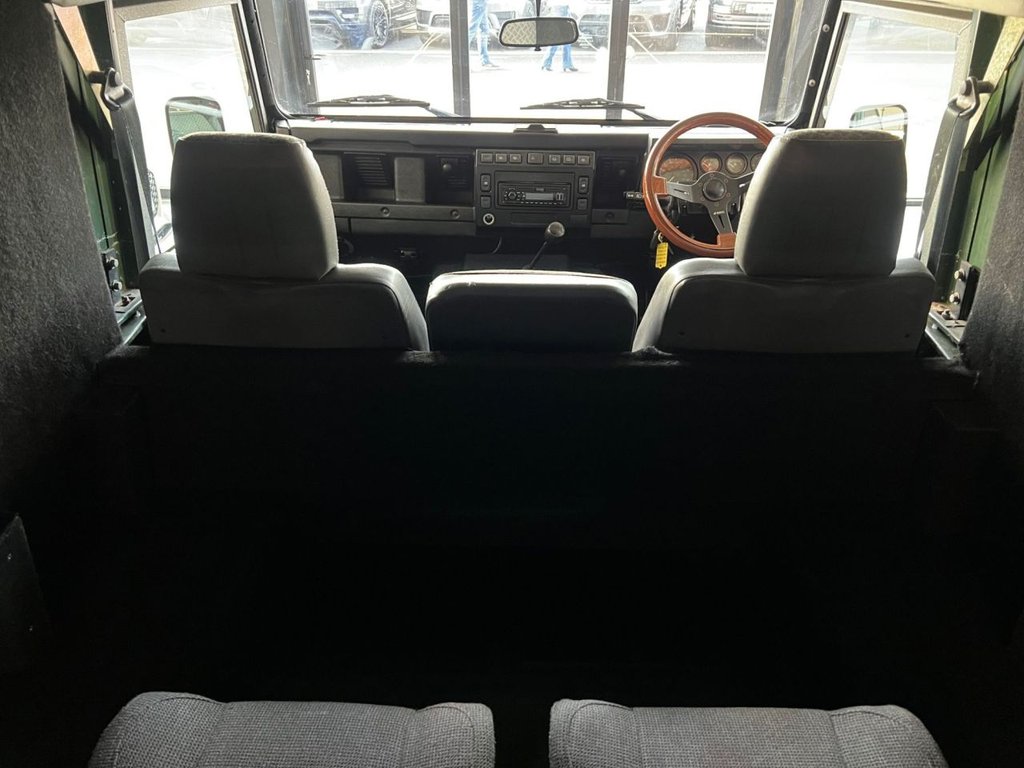 Used Land Rover Defender 2002 for sale - 76934614: Photo 45