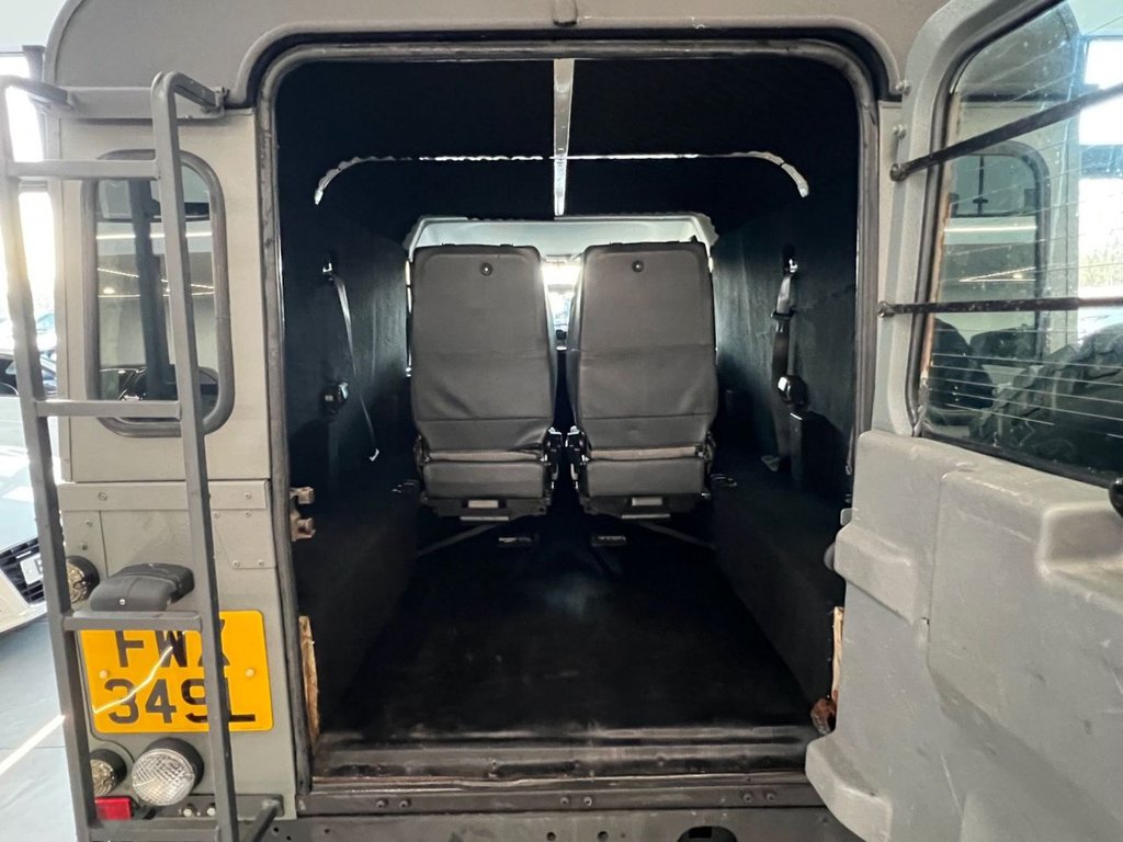 Used Land Rover Defender 2002 for sale - 76934614: Photo 46