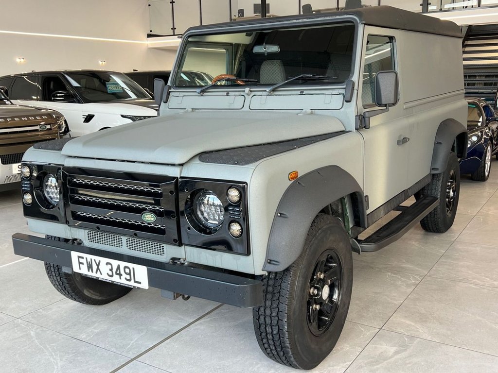 Used Land Rover Defender 2002 for sale - 76934614: Photo 8