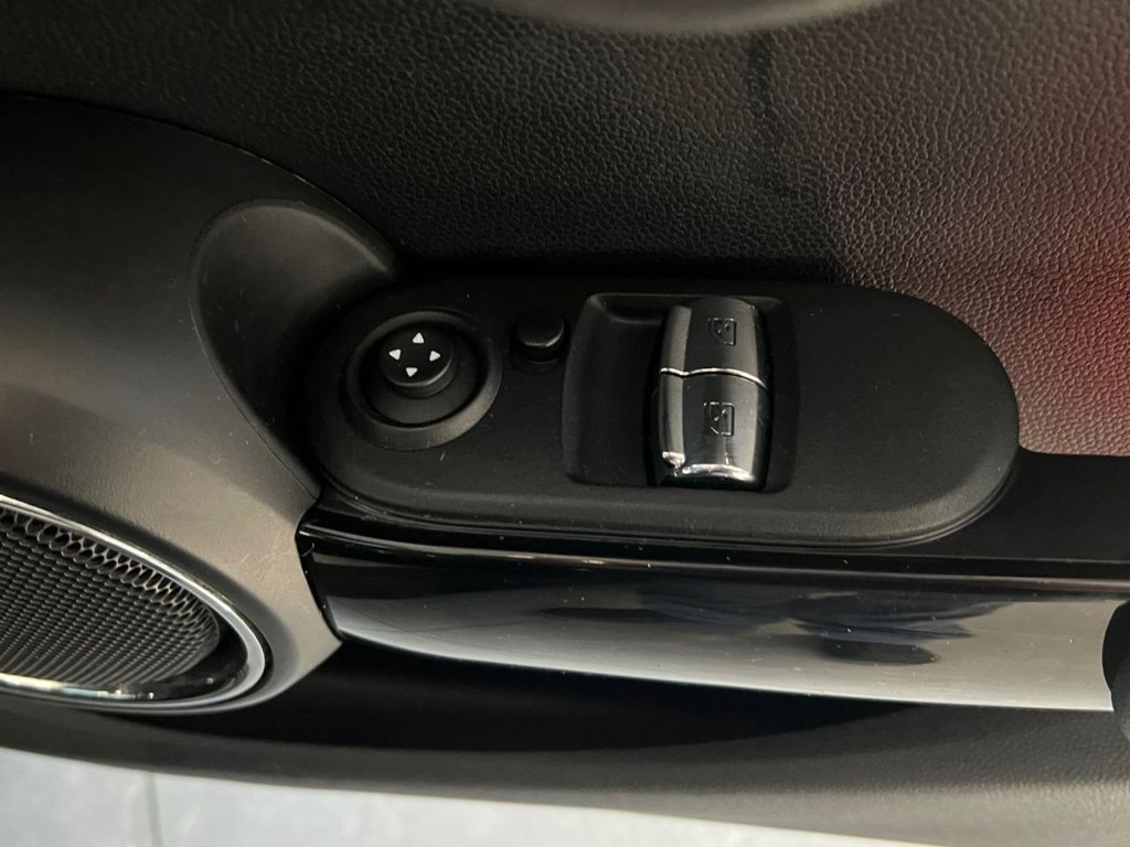 Used MINI Hatch 2018 for sale - 77200220: Photo 28