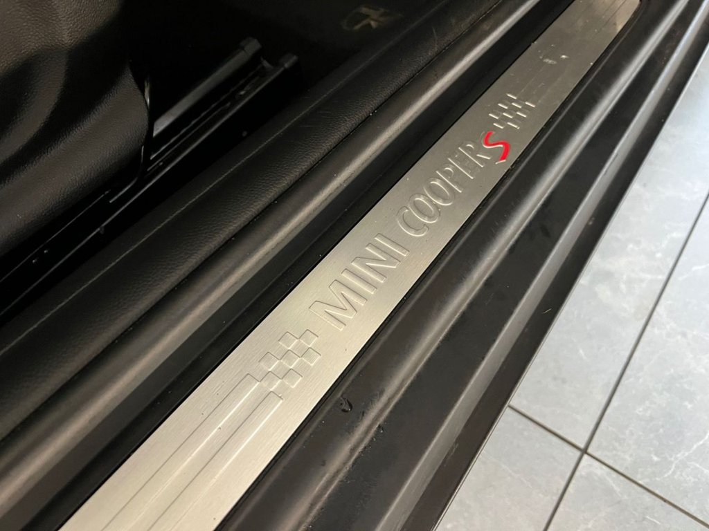 Used MINI Hatch 2018 for sale - 77200220: Photo 30