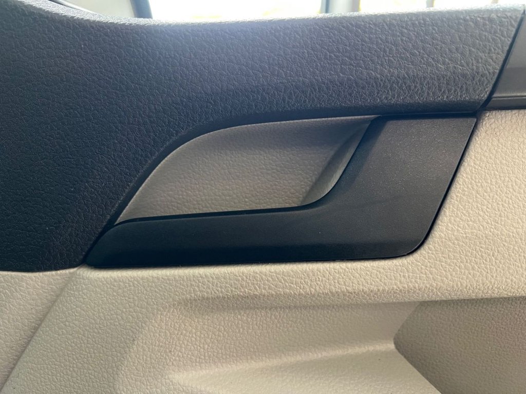 Used Volkswagen Transporter 2019 for sale - 76279776: Photo 36