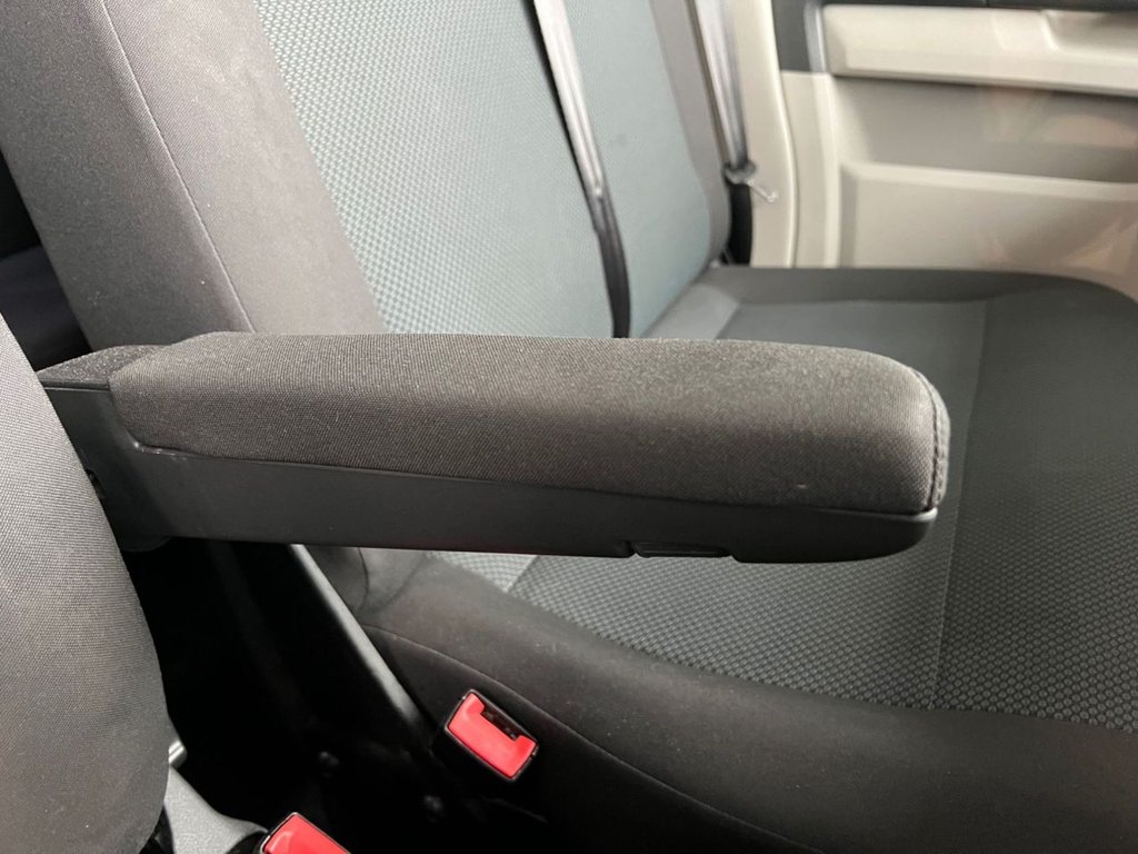 Used Volkswagen Transporter 2019 for sale - 76279776: Photo 42