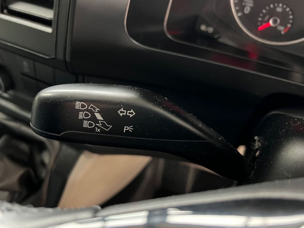 Used Volkswagen Transporter 2019 for sale - 76279776: Photo 48