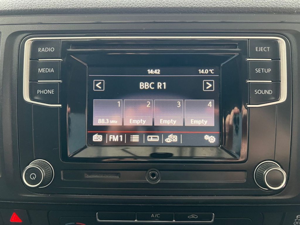 Used Volkswagen Transporter 2019 for sale - 76279776: Photo 50