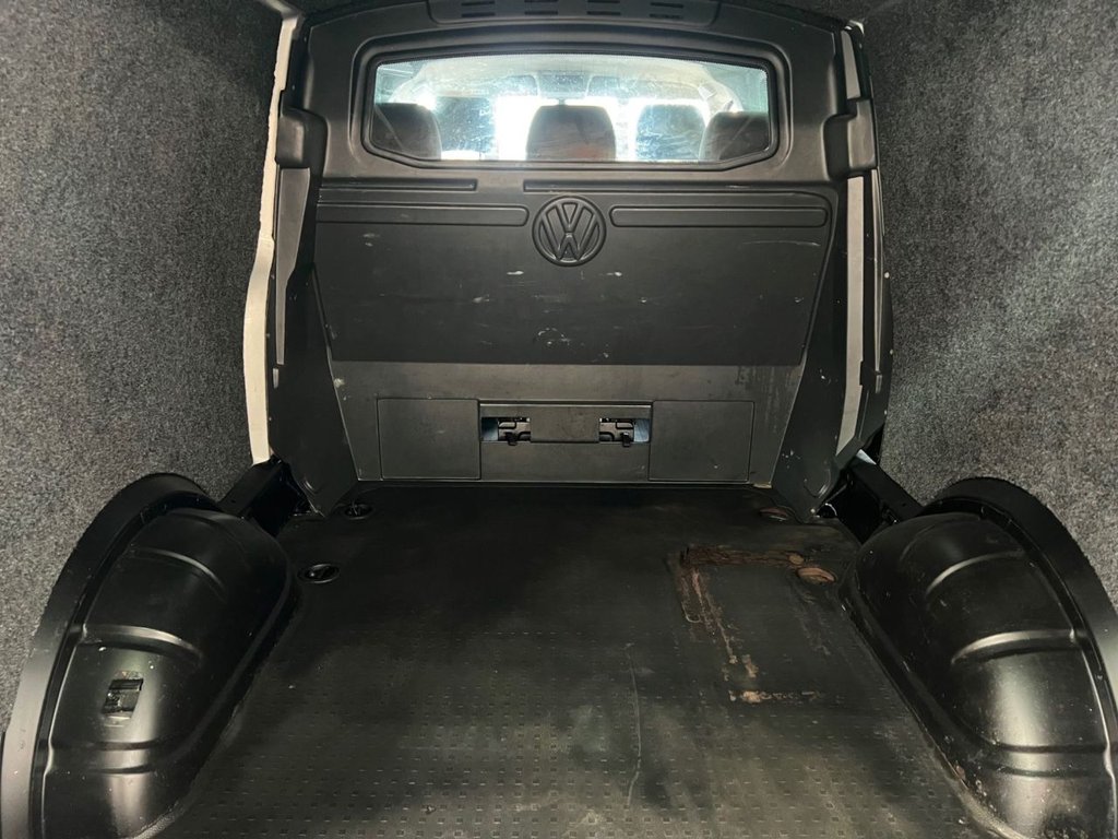 Used Volkswagen Transporter 2018 for sale - 77498617: Photo 14