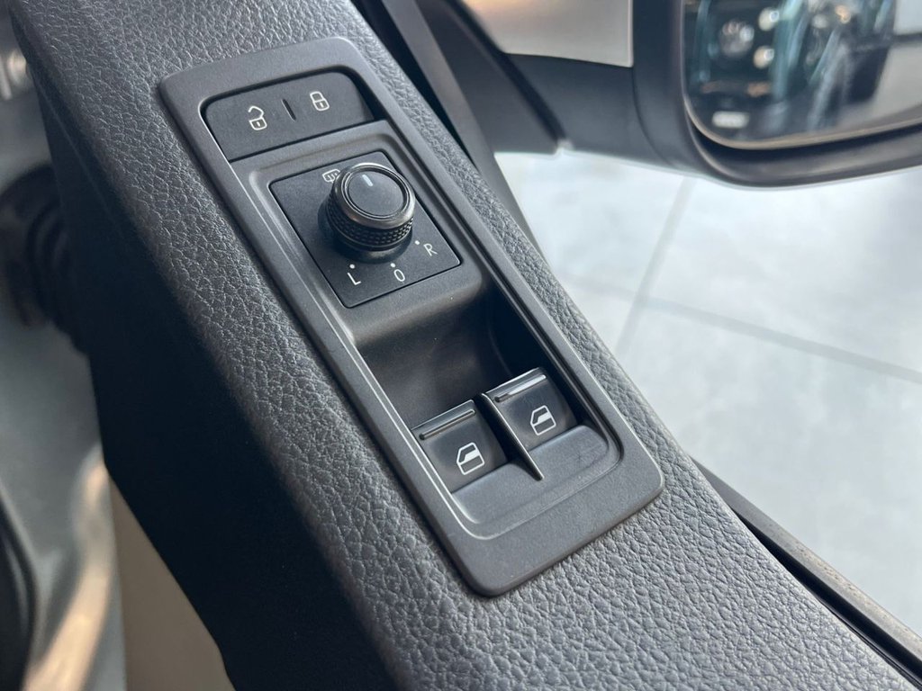 Used Volkswagen Transporter 2018 for sale - 77498617: Photo 27