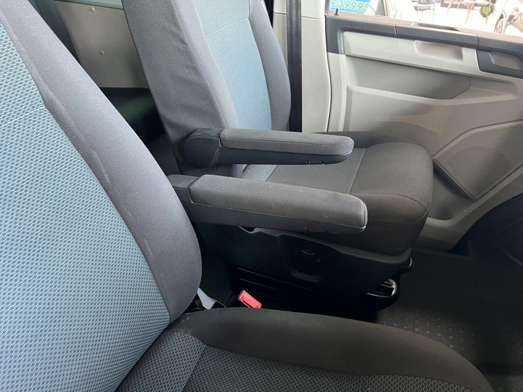 Used Volkswagen Transporter 2018 for sale - 77498617: Photo 30