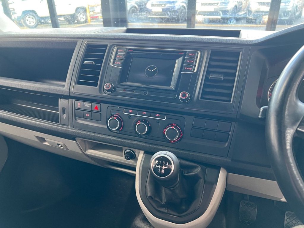 Used Volkswagen Transporter 2018 for sale - 77498617: Photo 37