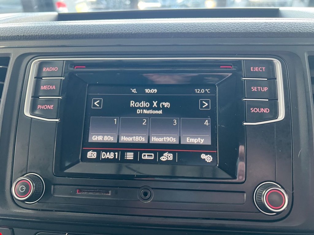 Used Volkswagen Transporter 2018 for sale - 77498617: Photo 42