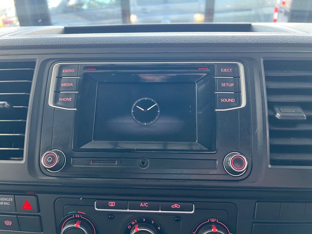 Used Volkswagen Transporter 2018 for sale - 77498617: Photo 43