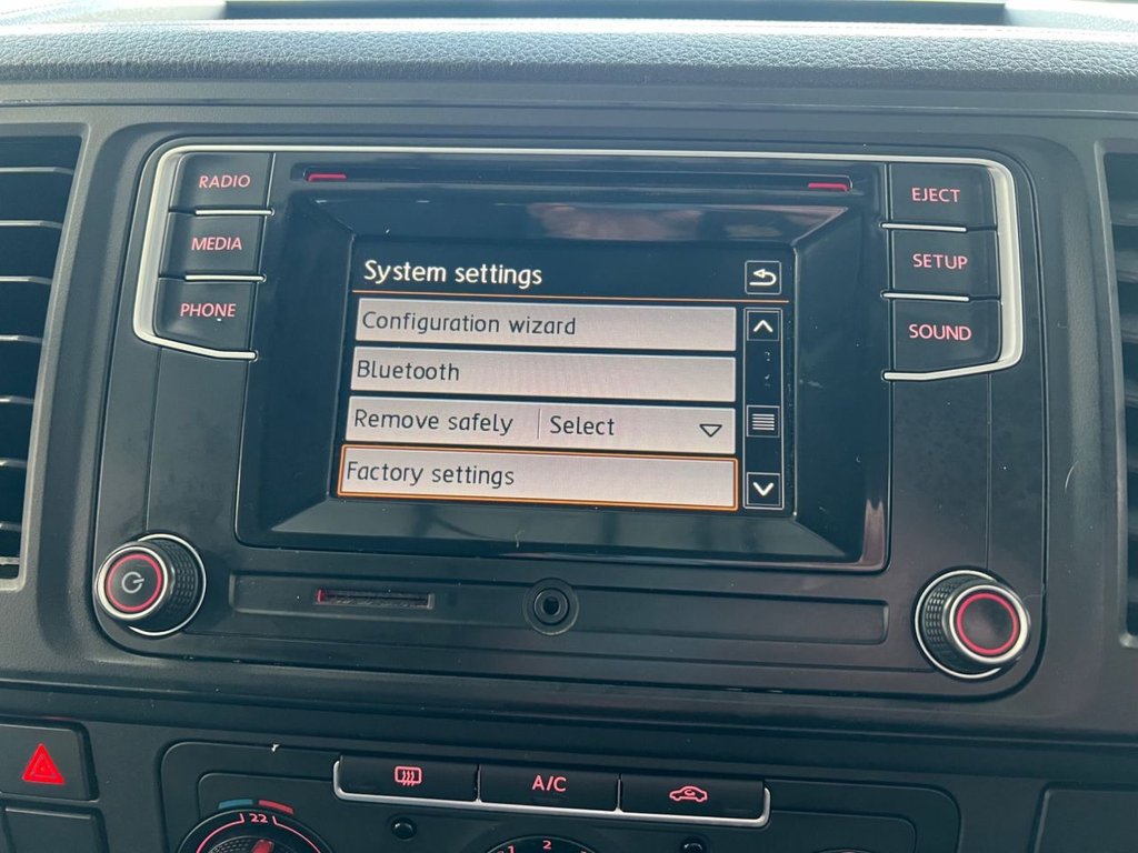 Used Volkswagen Transporter 2018 for sale - 77498617: Photo 44