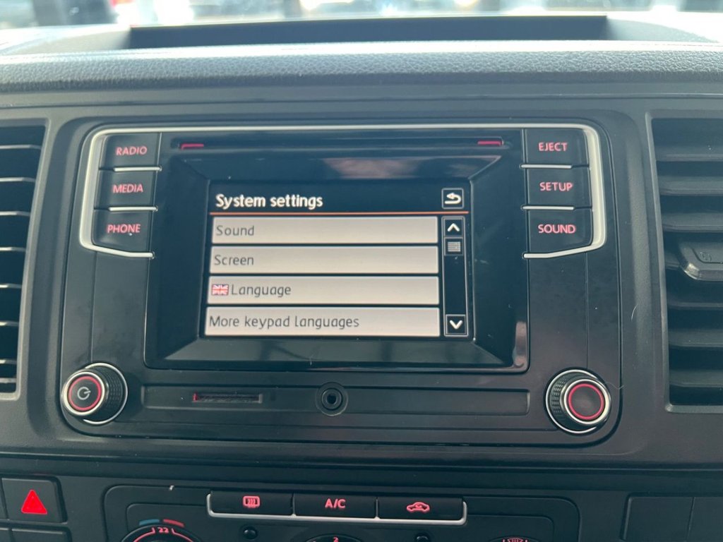 Used Volkswagen Transporter 2018 for sale - 77498617: Photo 45