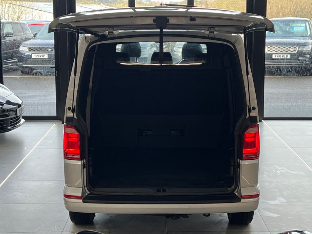 Used Volkswagen Transporter 2018 for sale - 77498617: Photo 5